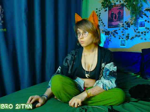 Tricky_Kitsune webcam