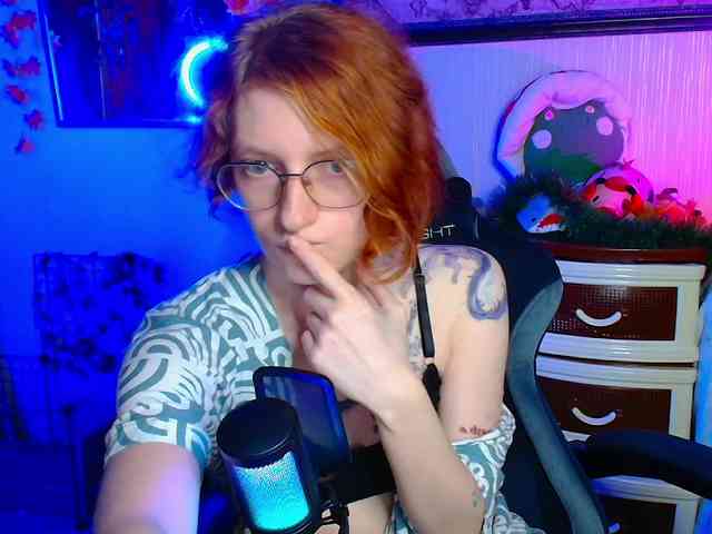 Tricky_Kitsune webcam