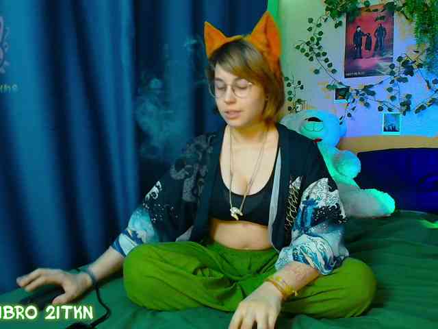 Tricky_Kitsune webcam