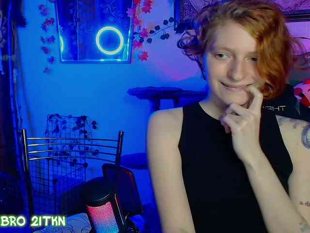 Tricky_Kitsune webcam