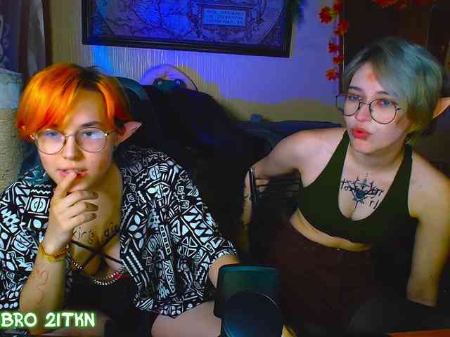 Tricky_Kitsune webcam