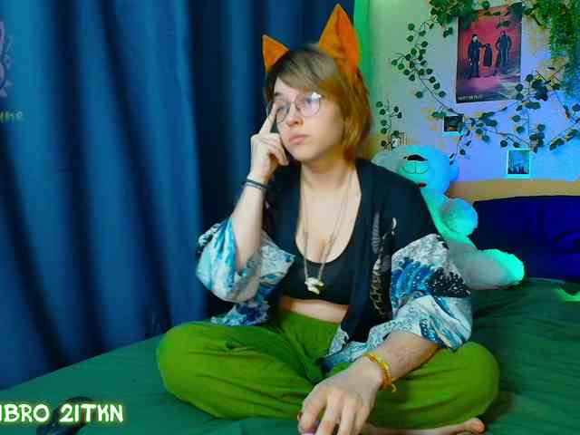 Tricky_Kitsune webcam