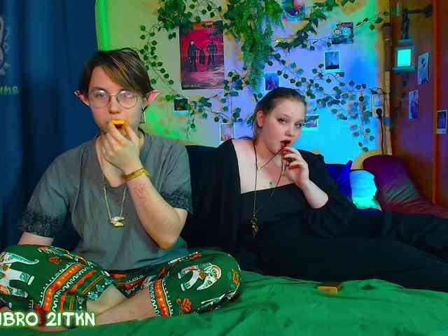Tricky_Kitsune webcam