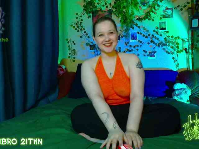 Tricky_Kitsune webcam