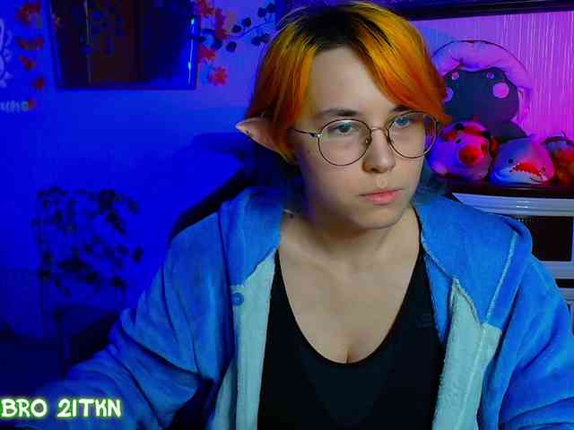 Tricky_Kitsune webcam