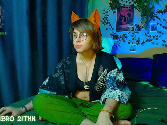Tricky_Kitsune webcam