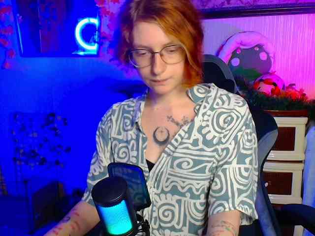 Tricky_Kitsune webcam