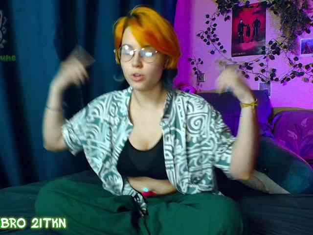 Tricky_Kitsune webcam