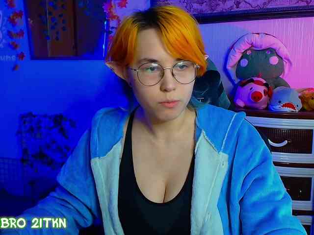 Tricky_Kitsune webcam