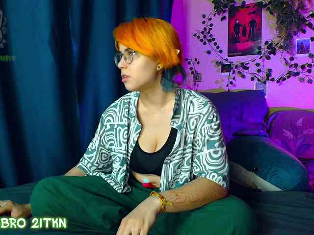 Tricky_Kitsune webcam