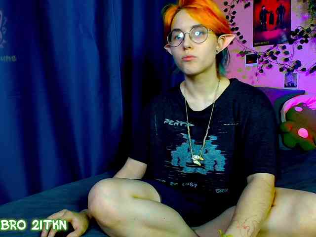 Tricky_Kitsune webcam