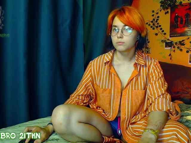 Tricky_Kitsune webcam