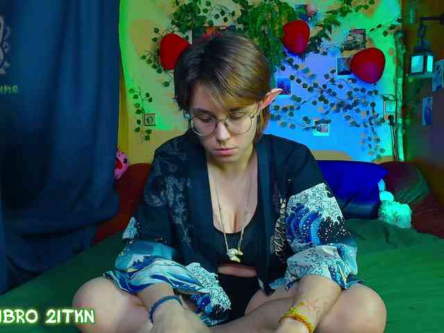 Tricky_Kitsune webcam