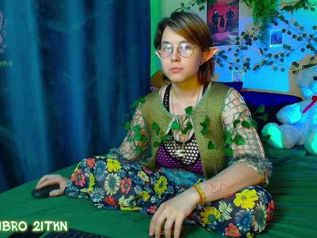 Tricky_Kitsune webcam