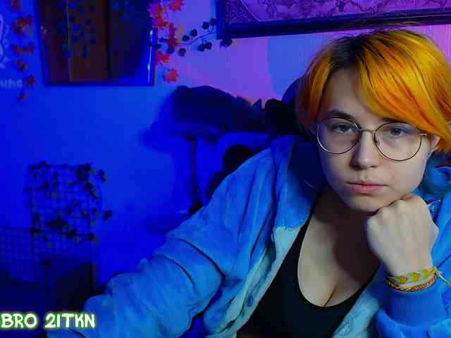 Tricky_Kitsune webcam