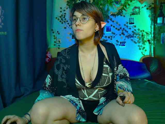 Tricky_Kitsune webcam