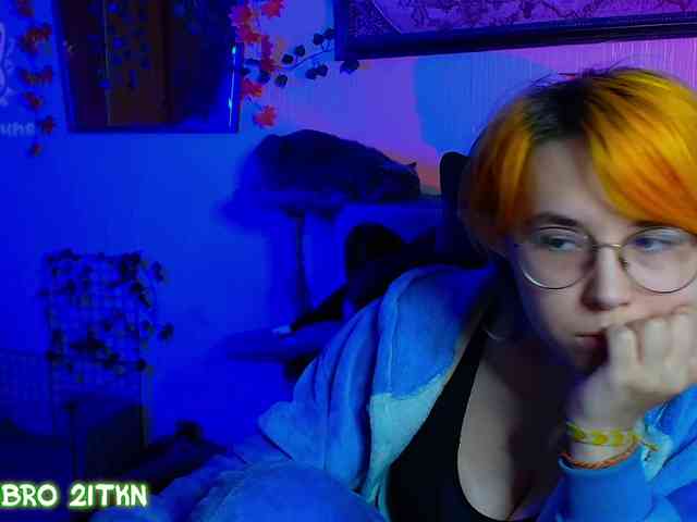 Tricky_Kitsune webcam