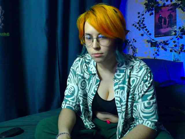 Tricky_Kitsune webcam