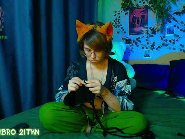 Tricky_Kitsune webcam