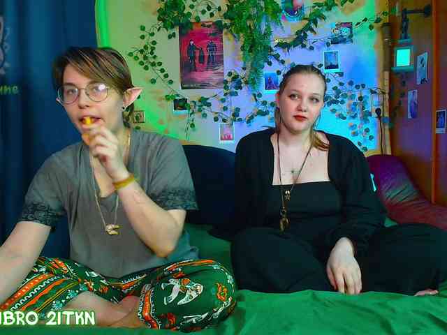 Tricky_Kitsune webcam