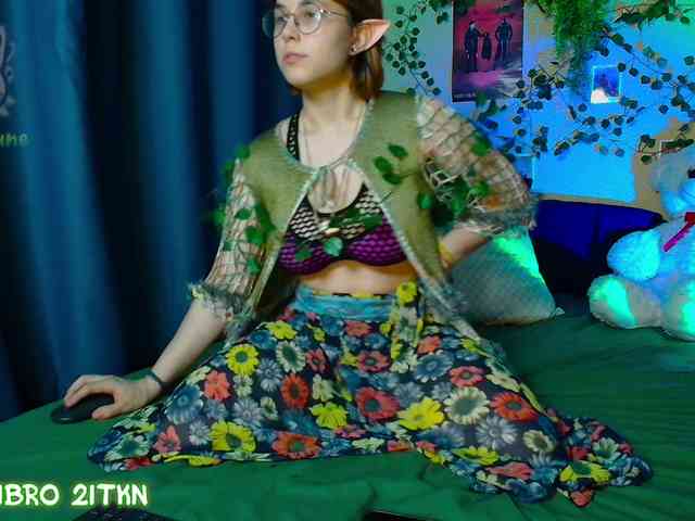 Tricky-Kitsune Live Webcam on BongaCams