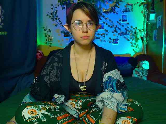 Tricky_Kitsune webcam