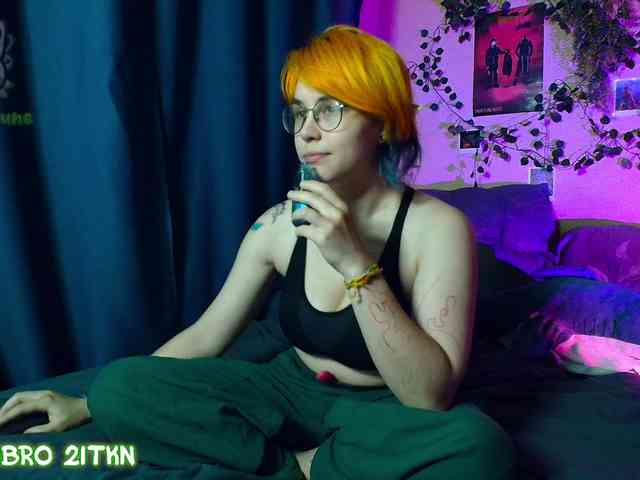 Tricky_Kitsune webcam