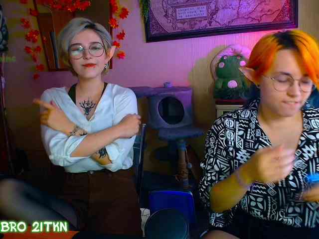 Tricky_Kitsune webcam