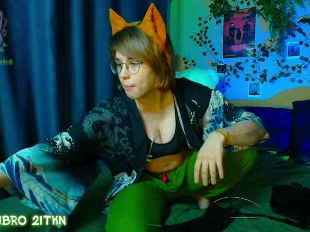 Tricky_Kitsune webcam