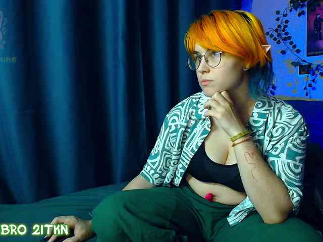 Tricky_Kitsune webcam
