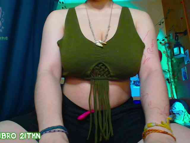 Tricky_Kitsune webcam