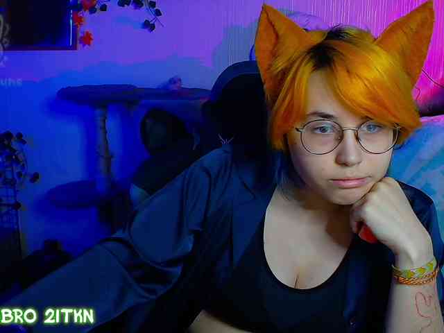 Tricky_Kitsune webcam