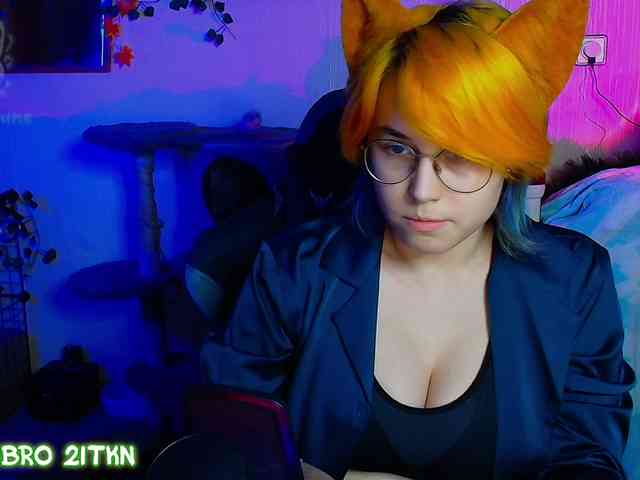 Tricky_Kitsune webcam