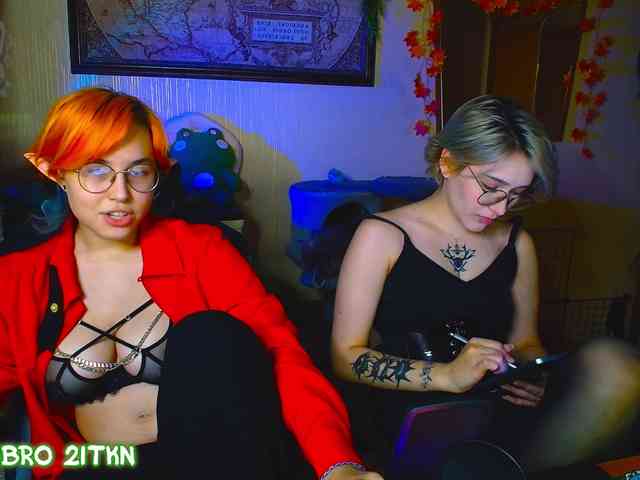 Tricky_Kitsune webcam