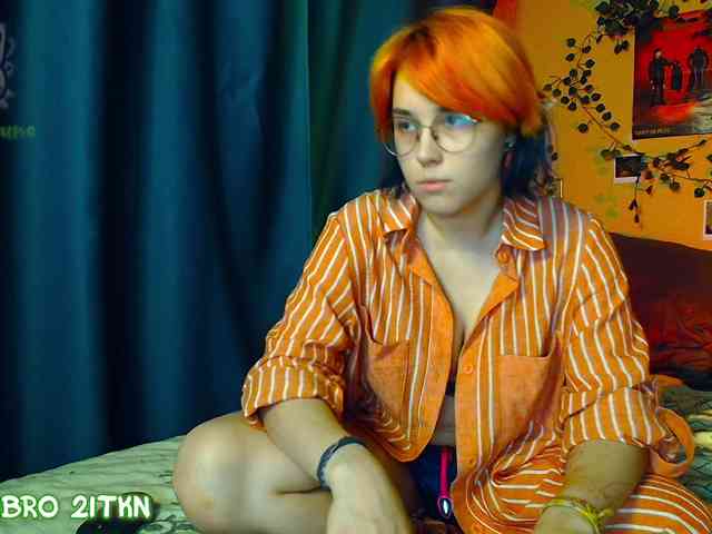 Tricky_Kitsune webcam