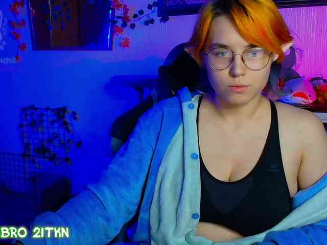 Tricky_Kitsune webcam