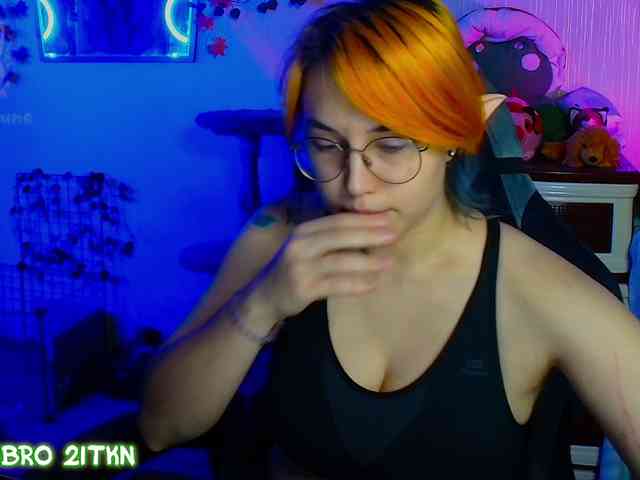Tricky_Kitsune webcam