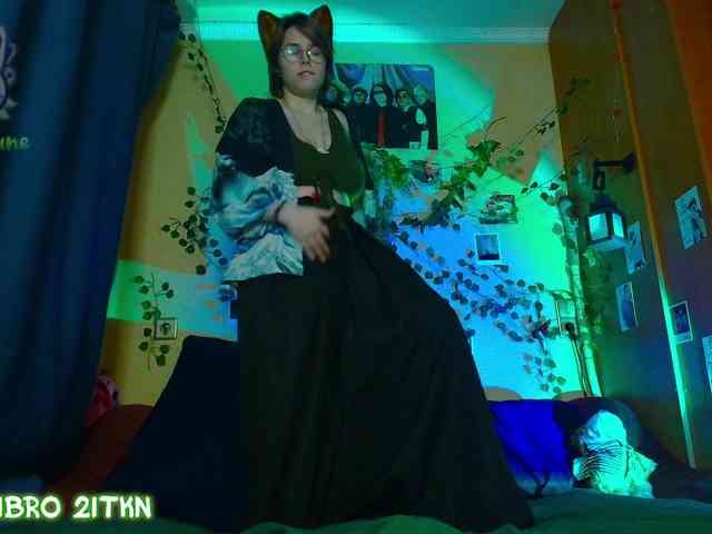 Tricky_Kitsune webcam