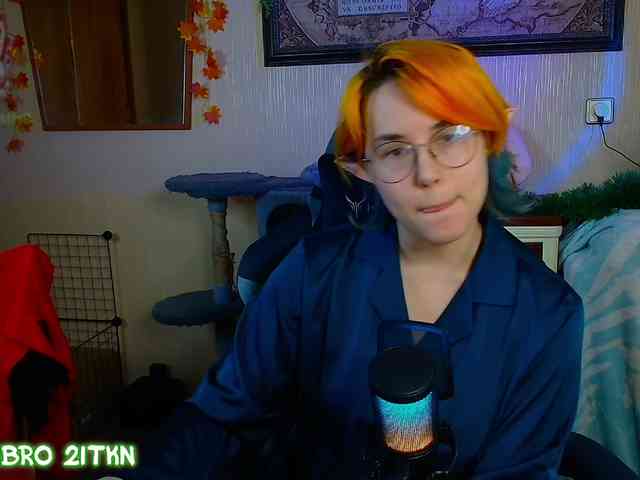 Tricky_Kitsune webcam