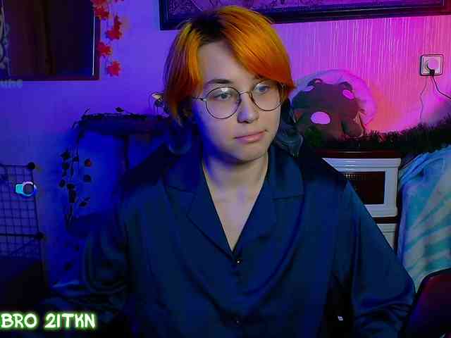 Tricky_Kitsune webcam