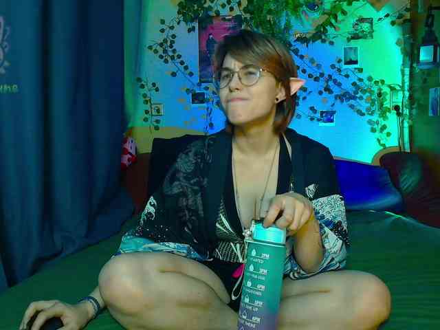 Tricky_Kitsune webcam