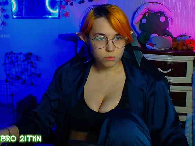Tricky_Kitsune webcam