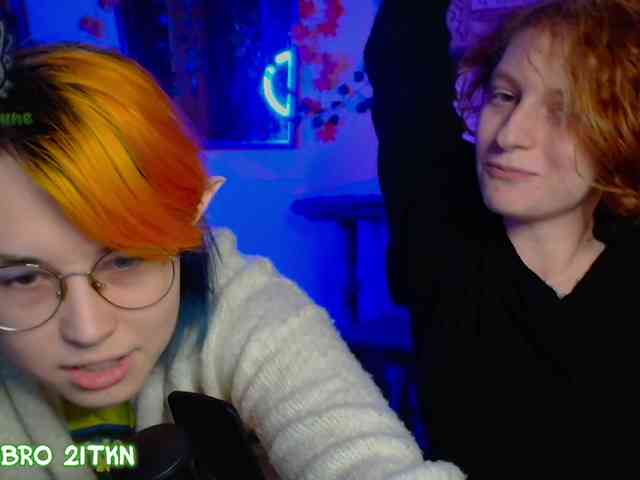 Tricky_Kitsune webcam