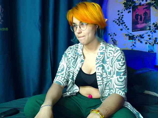 Tricky_Kitsune webcam