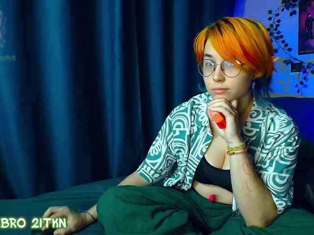 Tricky_Kitsune webcam