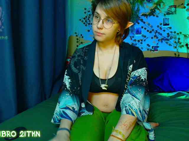 Tricky_Kitsune webcam