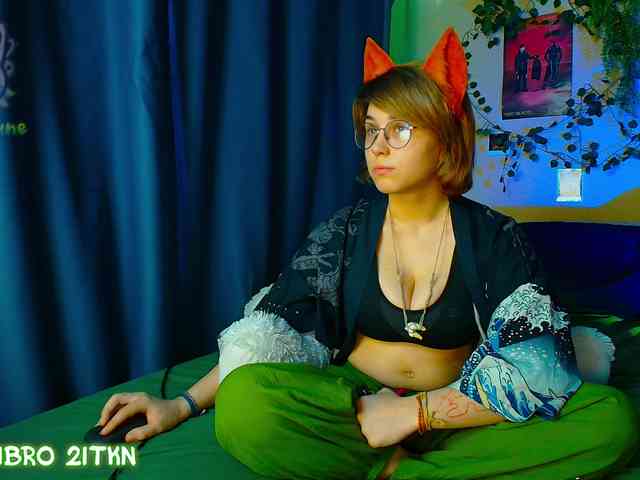 Tricky_Kitsune webcam