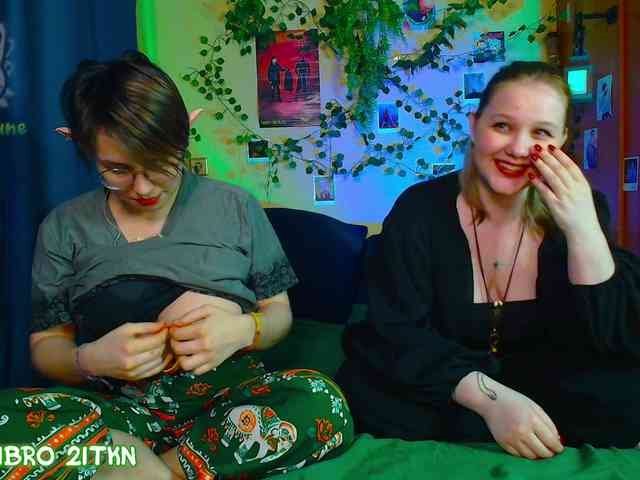 Tricky_Kitsune webcam