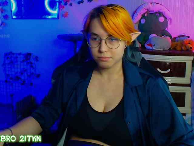 Tricky_Kitsune webcam
