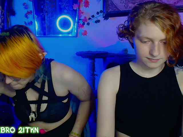 Tricky_Kitsune webcam